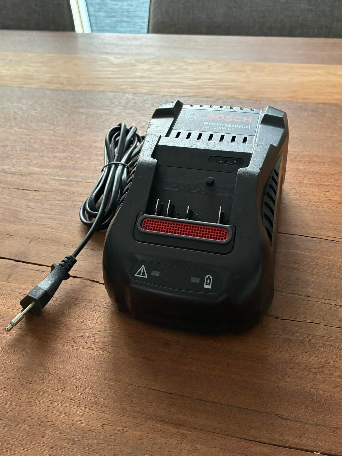 Bosch Professional GAL 1880 CV 8 Ampere snellader, Doe-het-zelf en Verbouw, Ophalen, Zo goed als nieuw