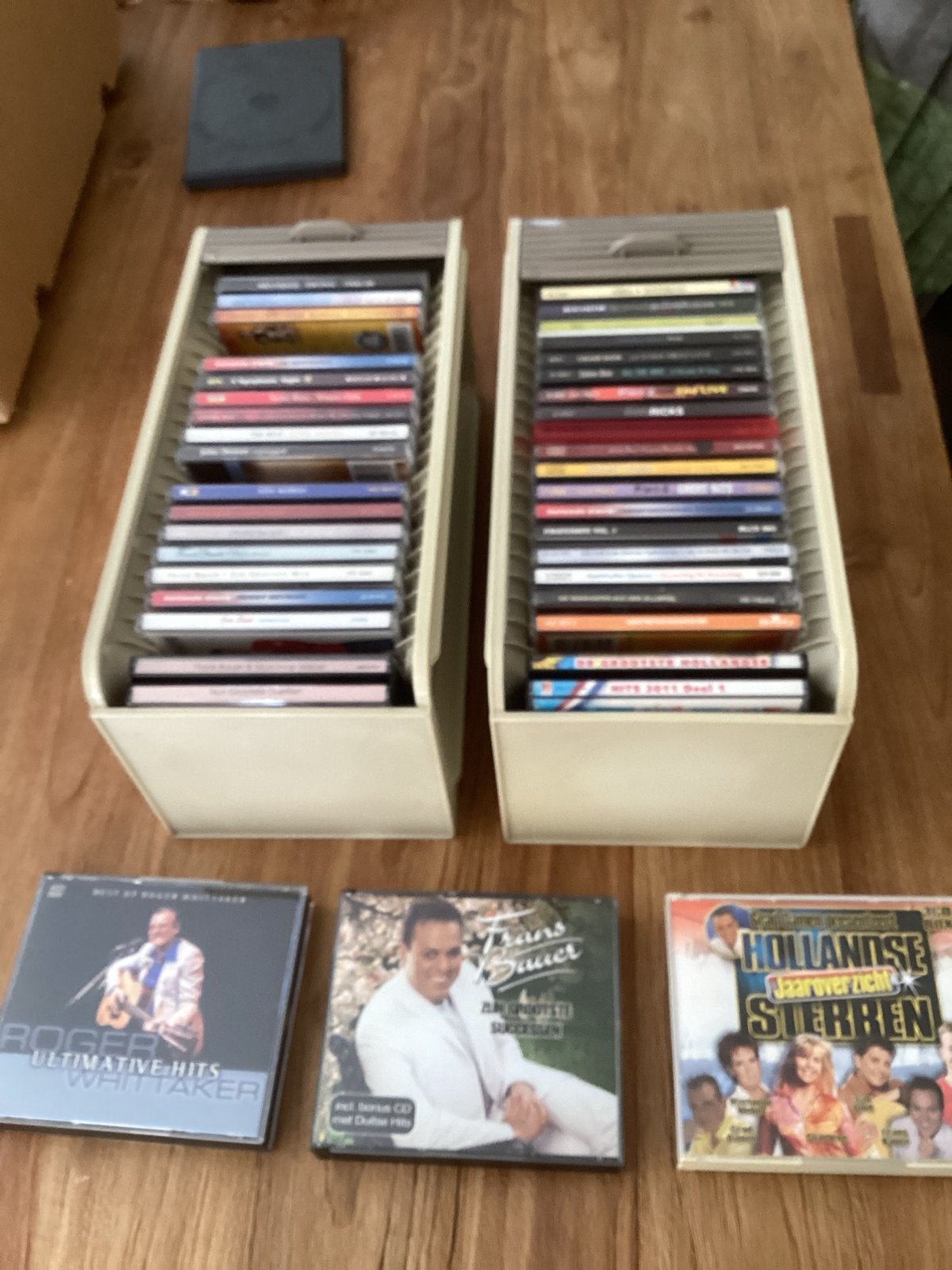 CD’s met CD-boxen, Ophalen, Zo goed als nieuw