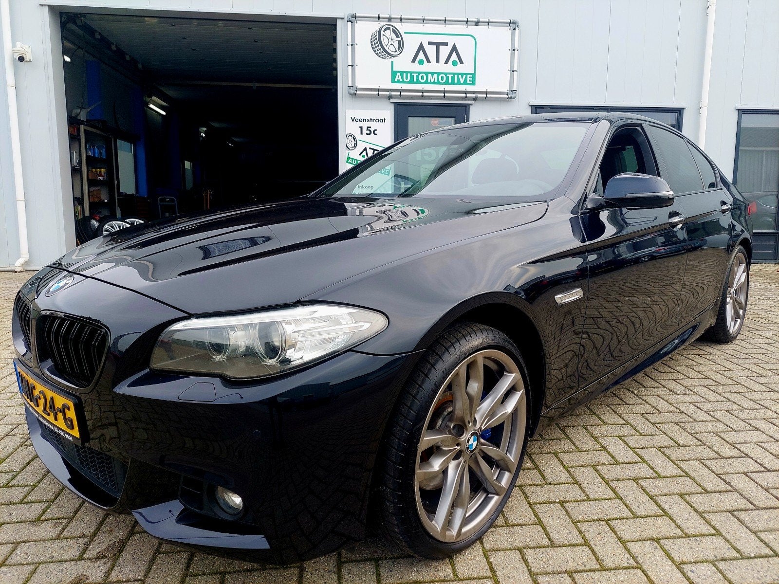 BMW 5-Serie 535XD M PAKKET Lci 313pk 2016 CarbonZwart 1e Eig, Auto's, Automaat, 2993 cc, 2000 kg, Verwarmde buitenspiegels