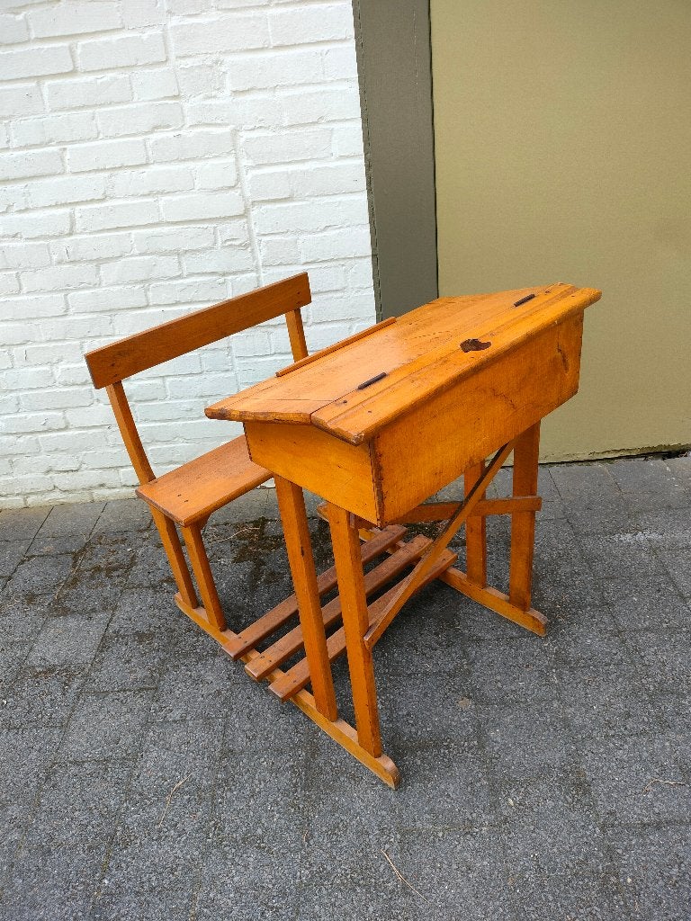 Lessenaar. Kinderen. Schoolbankje. 1960. Made in België., Ophalen