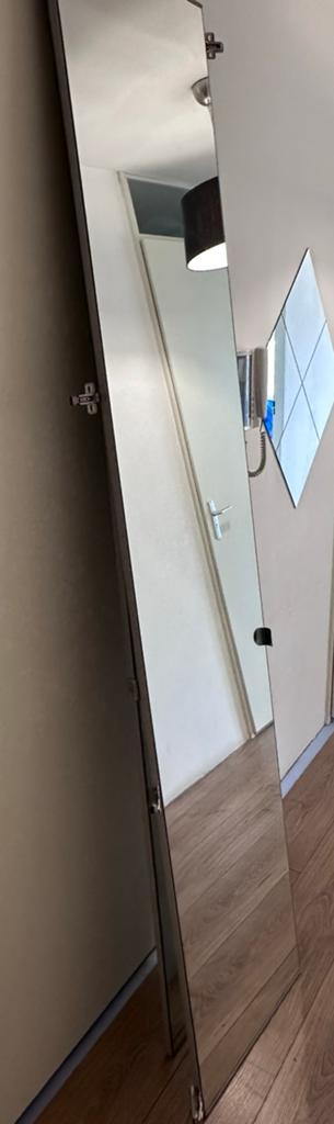 2 ÅHEIM ikea pax spiegeldeuren met scharnieren, Huis en Inrichting, Kasten | Kledingkasten, Ophalen, Zo goed als nieuw