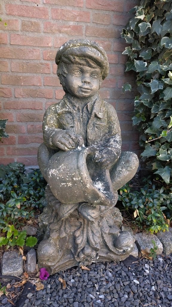 Tuinbeeld / fontein, Ophalen, Gebruikt, Steen, Mensenbeeld