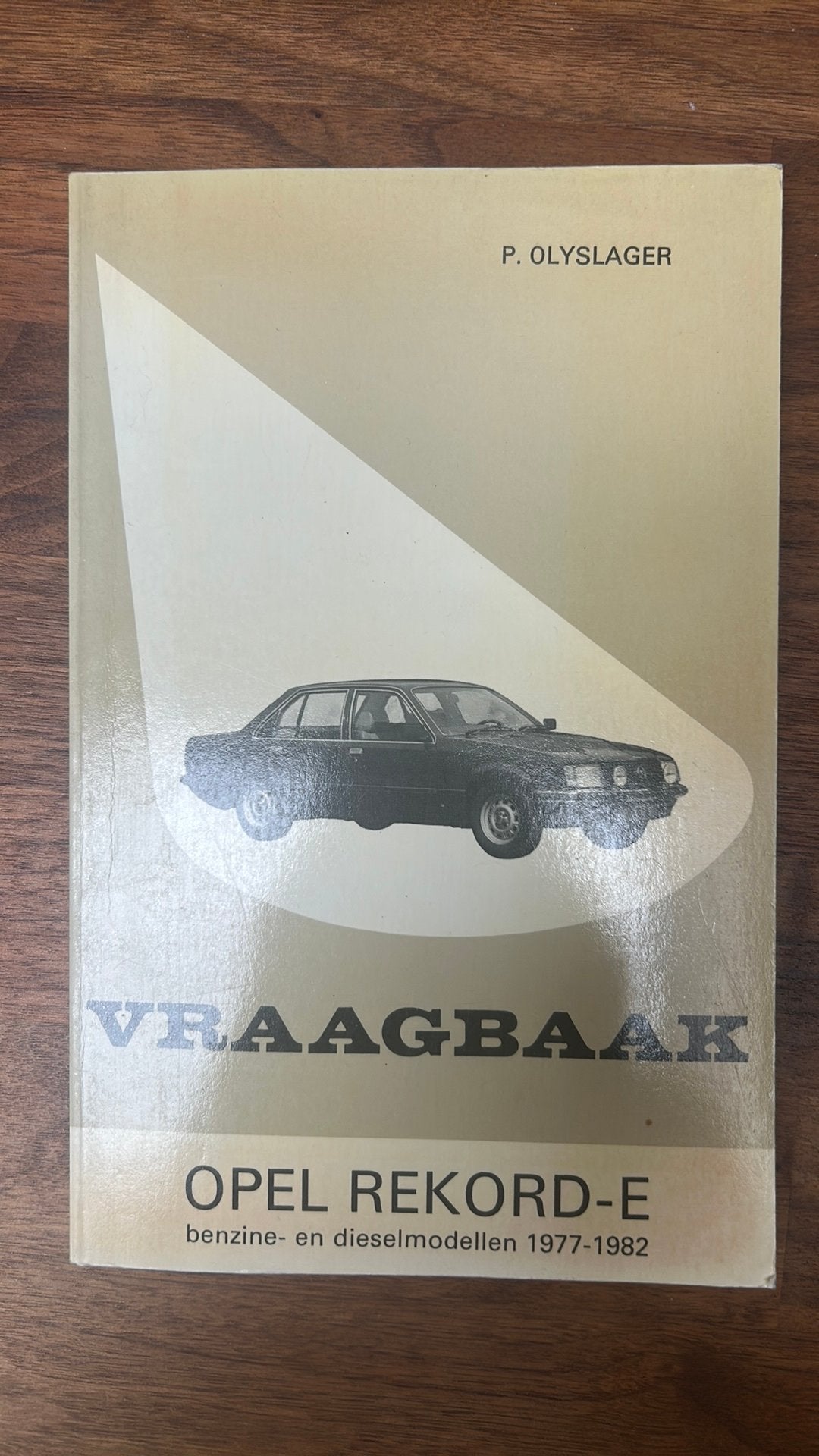 Vraagbaak Opel Rekord-E benzine- en dieselmodellen 1977-1982, Boeken, Auto's | Boeken, Ophalen of Verzenden, Gelezen, Opel