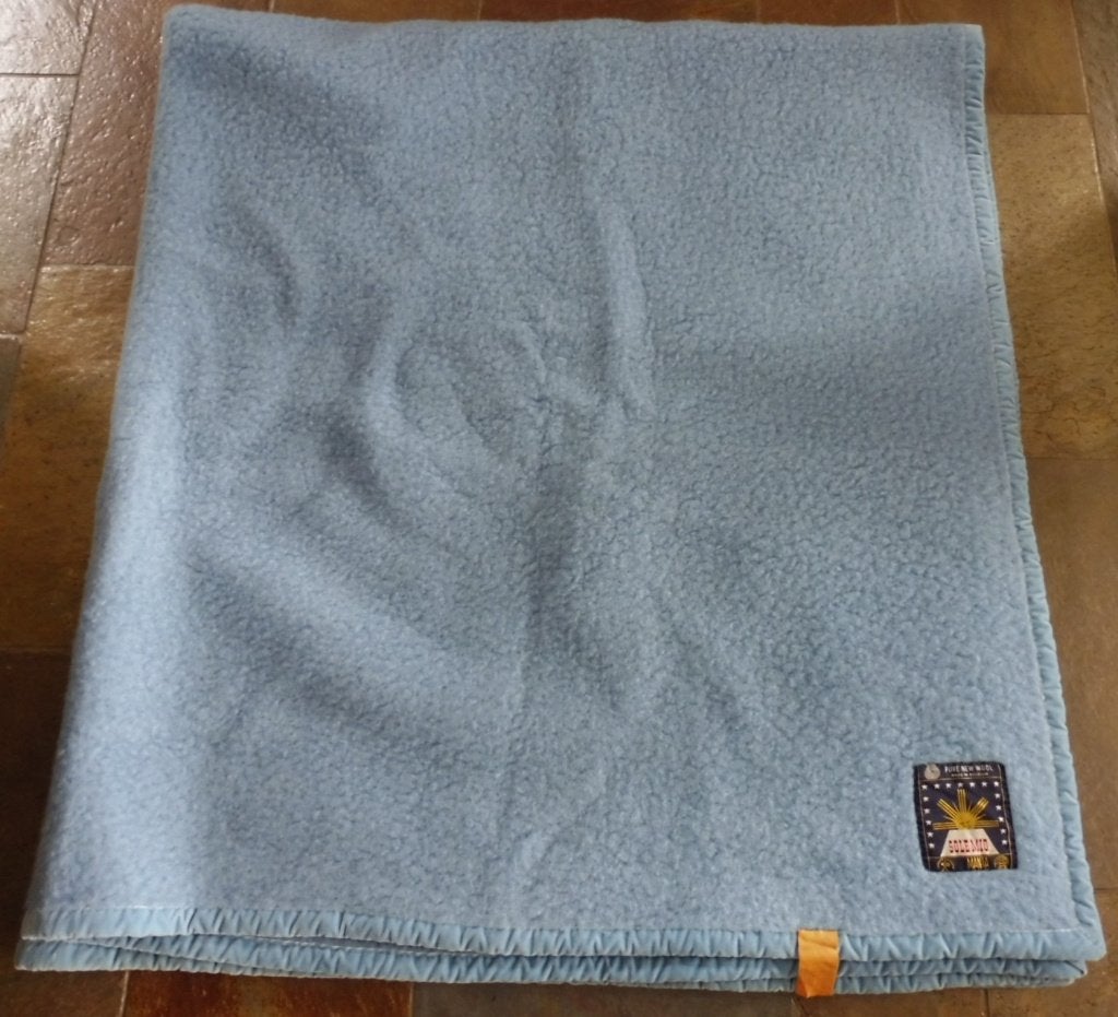 Mooie Sole Mio wollen deken 220 x 240 cm wol plaid kleed, Ophalen, Zo goed als nieuw