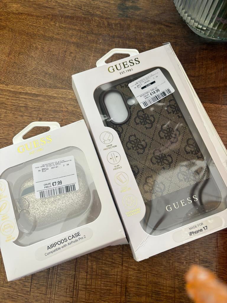 Guess iPhone 17 hoesje en AirPods Pro 2 case, Kunststof, IPhone 17, Bruin, Nieuw