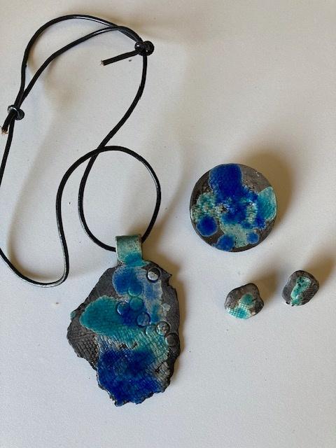 EXCLUSIEVE sieradenset handmade keramiek uniek!!, Sieraden, Tassen en Uiterlijk, Kettingen, Overige materialen, Verstelbaar, Blauw