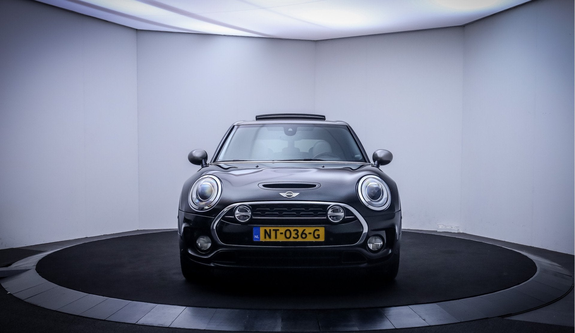 MINI Clubman 2.0 Cooper S Chili Serious Business PANO | MEMO, Auto's, Gebruikt, Zwart, Handgeschakeld, 1335 kg
