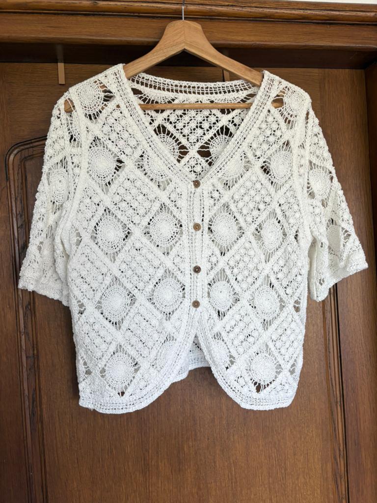 Gehaakt vest maat  42 zgan, Kleding | Dames, Ophalen of Verzenden, Zo goed als nieuw, Maat 42/44 (L), Wit
