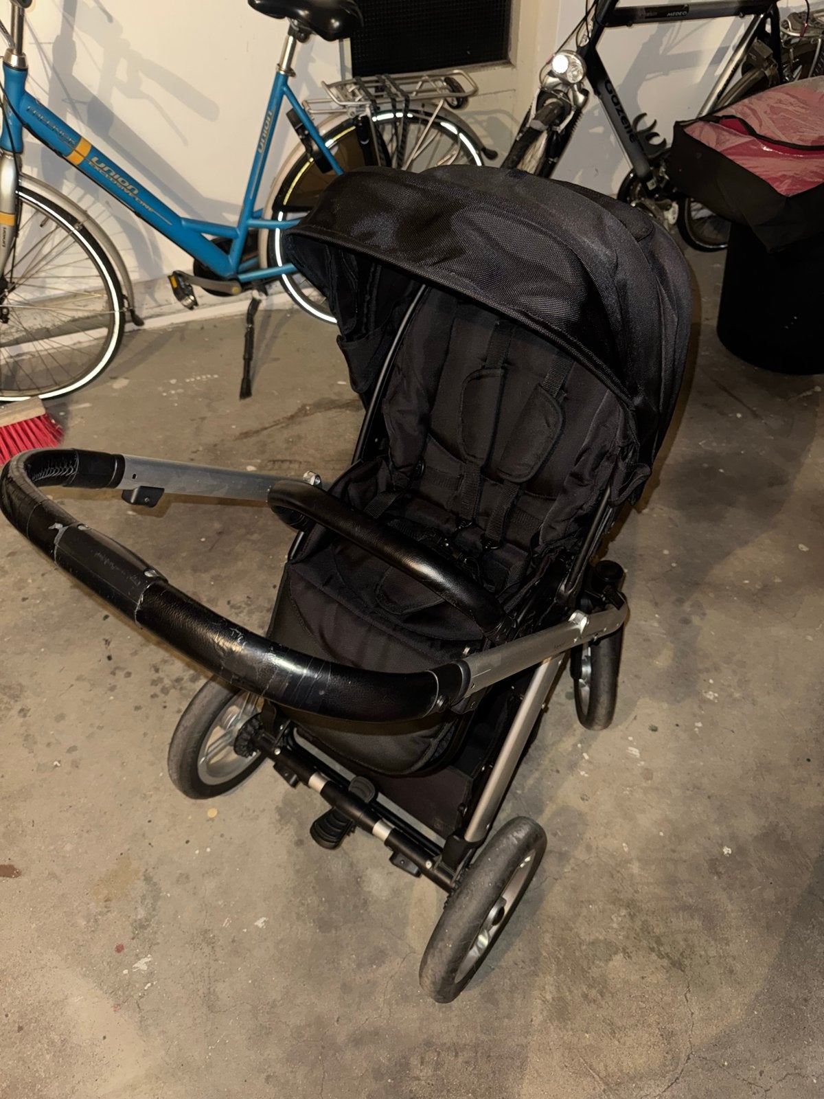 Mutsy Transit Combiwagen met reiswieg en accessoires, Ophalen, Gebruikt, Luchtbanden, Combiwagen