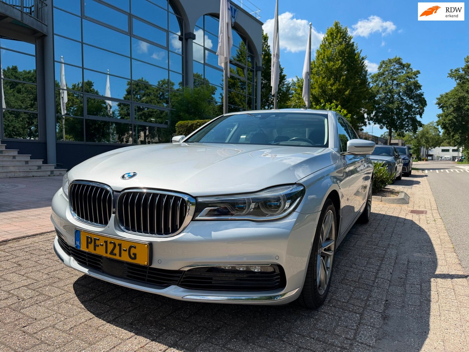BMW 7-serie 740d xDrive High Executive aut ,schuifd/ trekhaa, Auto's, BMW, Automaat, Gebruikt, 2993 cc, 320 pk