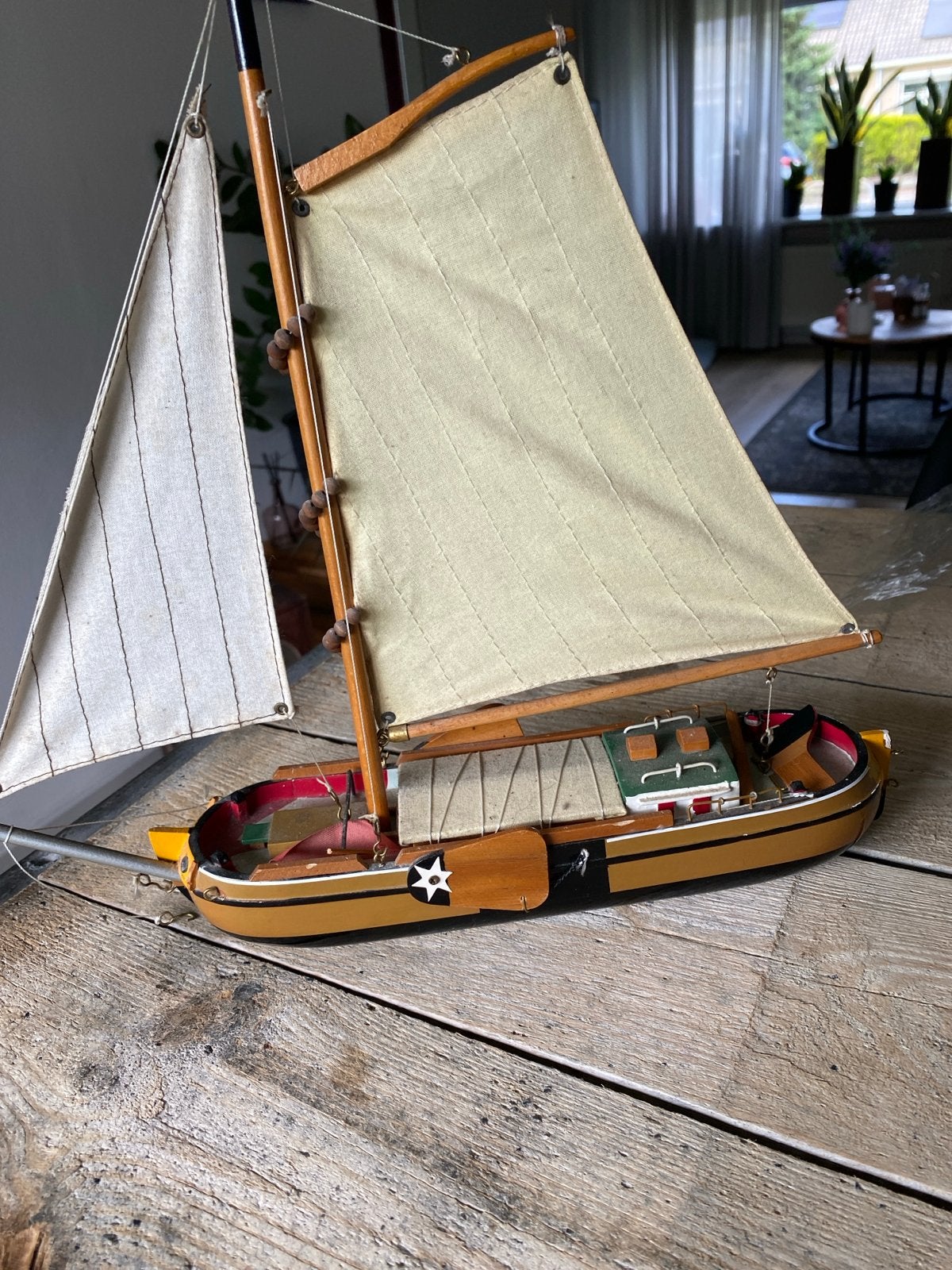 Houten zeilboot model - opknapper voor de liefhebber, Ophalen of Verzenden, Gebruikt, Groter dan 1:32, Overige merken