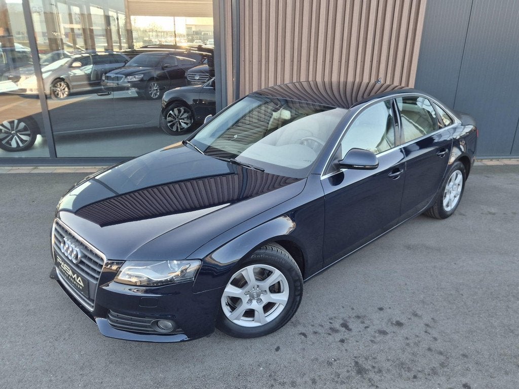 Audi A4 Limousine 1.8 TFSI Pro Line Automaat | Bi-xenon | Tr, Auto's, Audi, Euro 5, Gebruikt, Beige, 4 cilinders