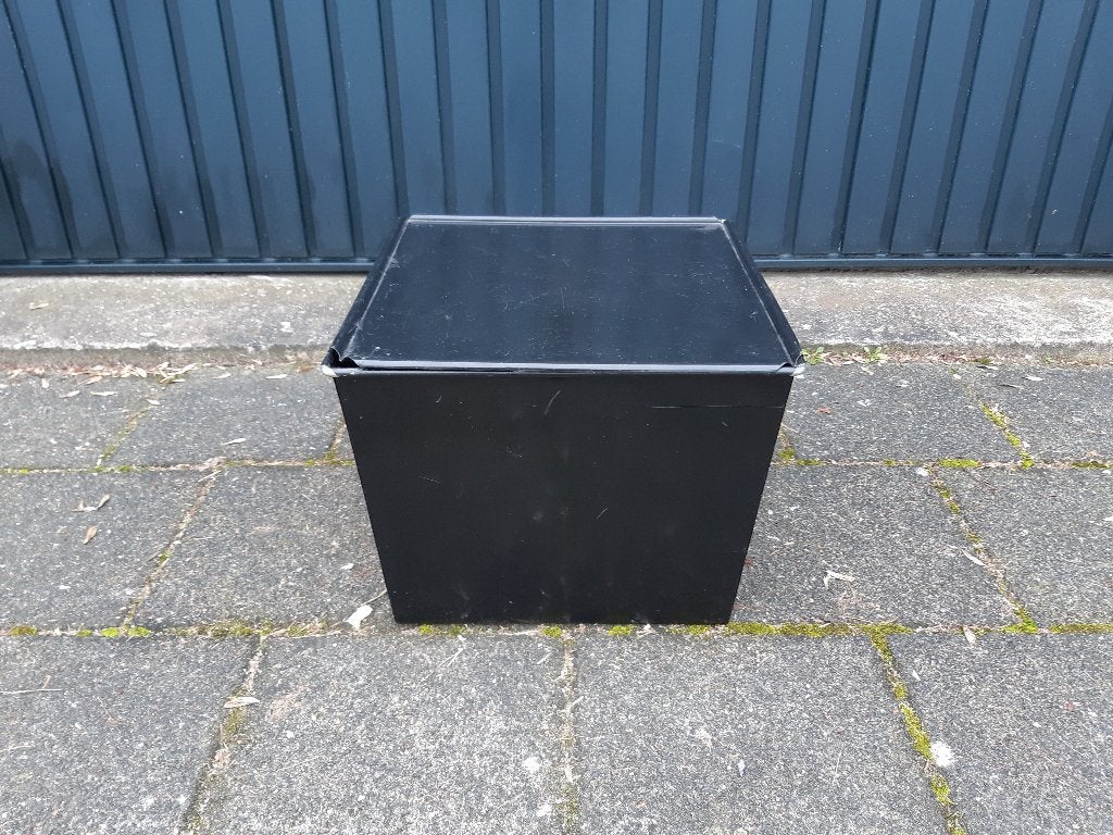Leuke vierkante zwart metalen kist/bak met handvaten, Ophalen, Minder dan 50 cm, Gebruikt, 50 tot 100 cm