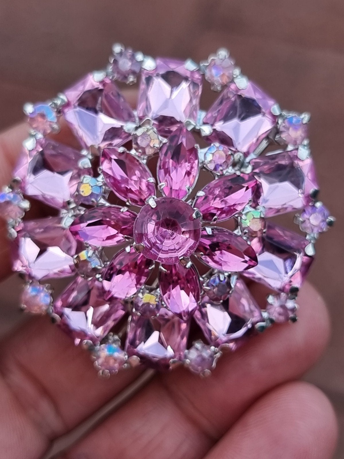 Vintage 90's stenen design broche, Verzamelen, Verzenden, Zo goed als nieuw