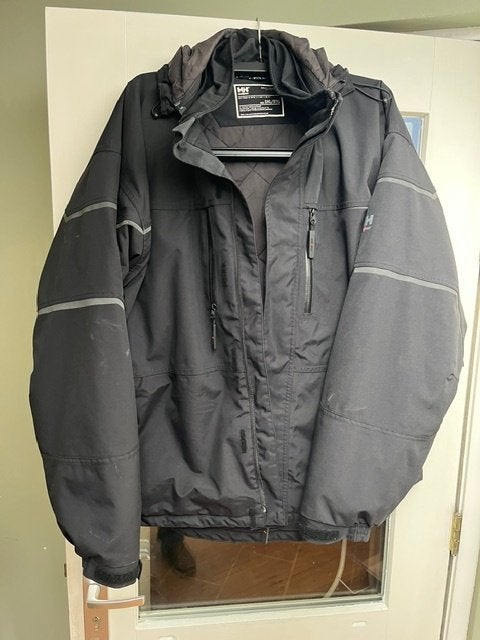 Te koop: Helly Hansen winterjas / werkjas, Helly Hansen, Zwart, Overige maten, Ophalen of Verzenden
