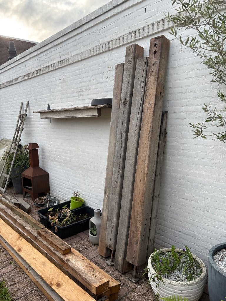 Eiken palen 4 stuks 2.2 mtr excl grondijzer, Ophalen, Gebruikt
