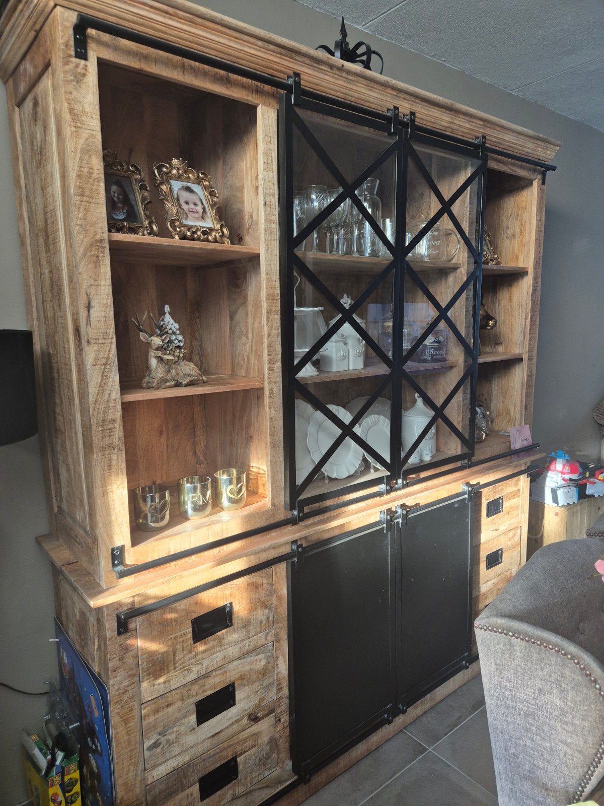 mango houte buffetkast, Huis en Inrichting, Ophalen, Zo goed als nieuw, 25 tot 50 cm, 150 tot 200 cm