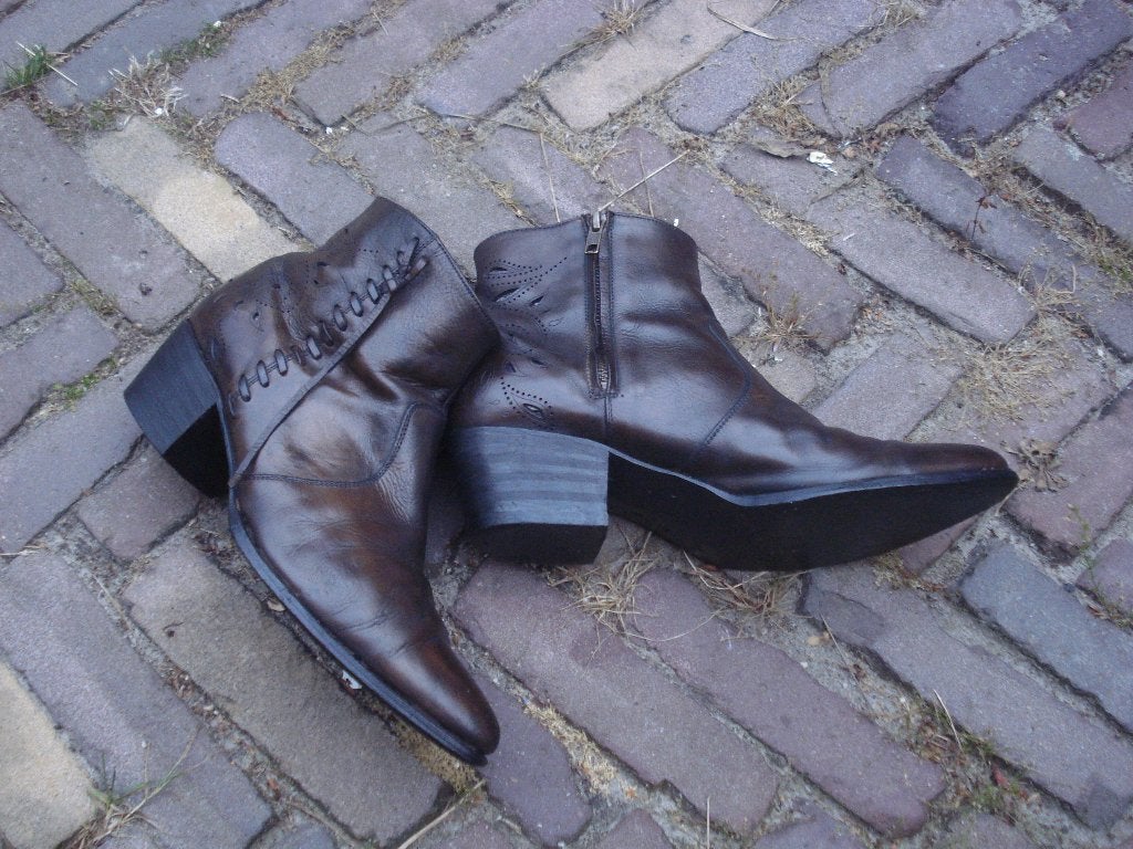 GRATIS VERZENDEN ZWART BRUINE SENDRA FESTIVAL BOHO BOOTS 42, Sendra 42, Bruin, Verzenden, Lage of Enkellaarzen