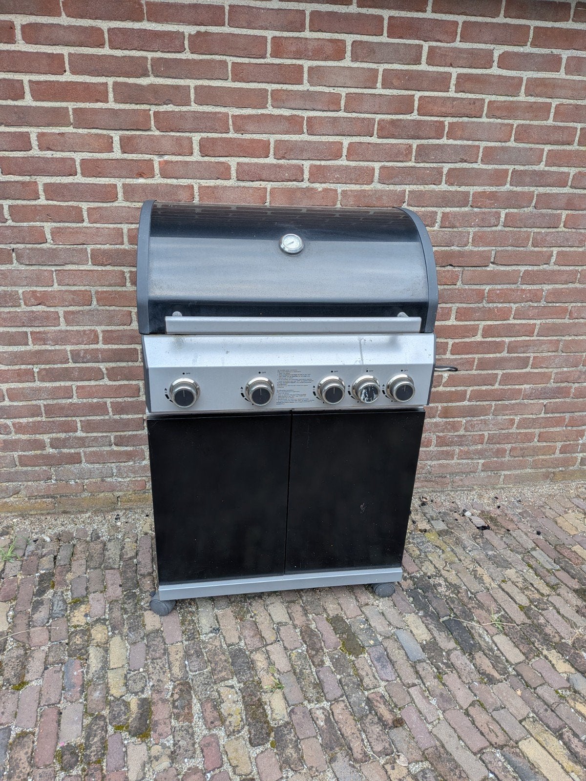Gasbarbecue gratis af te halen (1 brander defect), Tuin en Terras, Ophalen of Verzenden, Gebruikt