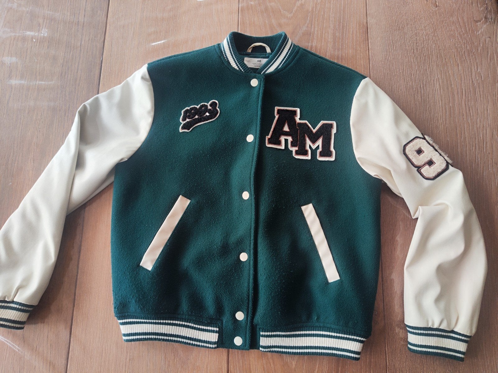 Stoere H&M Varsity Jacket Groen-Crème Maat 152, H&M, Ophalen of Verzenden, Zo goed als nieuw, Jongen