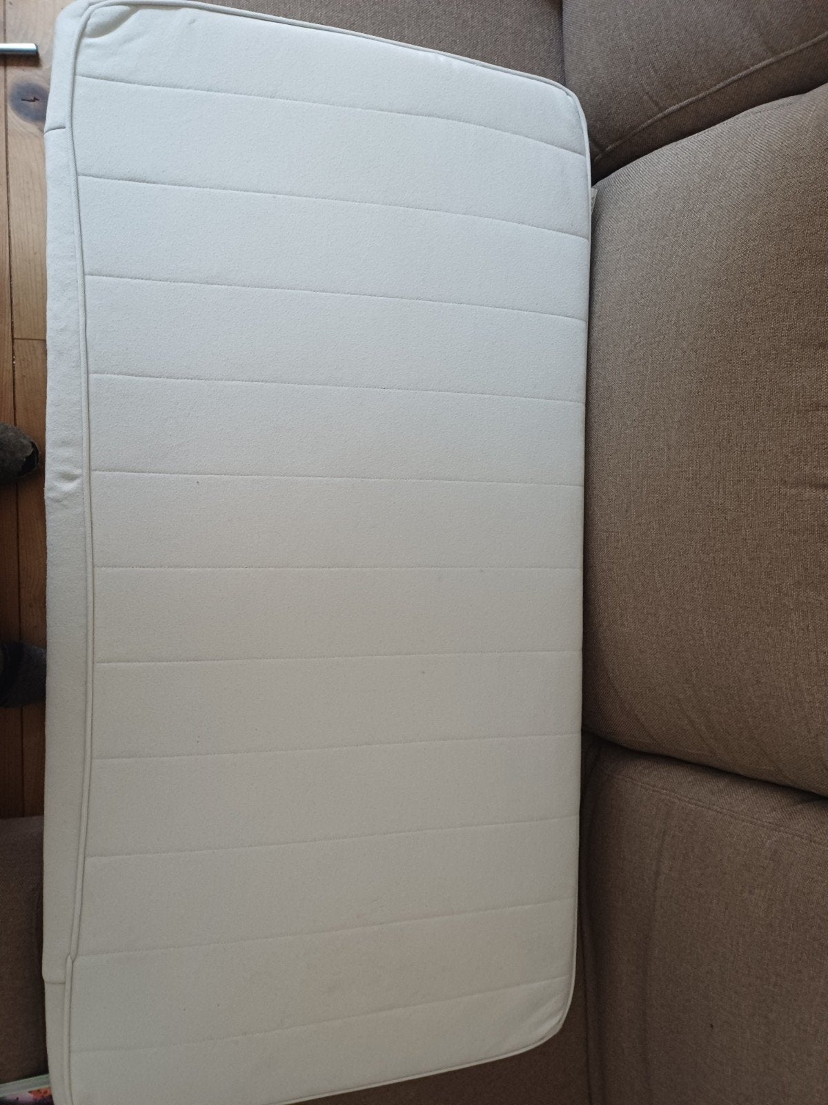 gratis matras 120 x 60 met laken, Zo goed als nieuw, Matras, Eenpersoons, 70 cm of minder