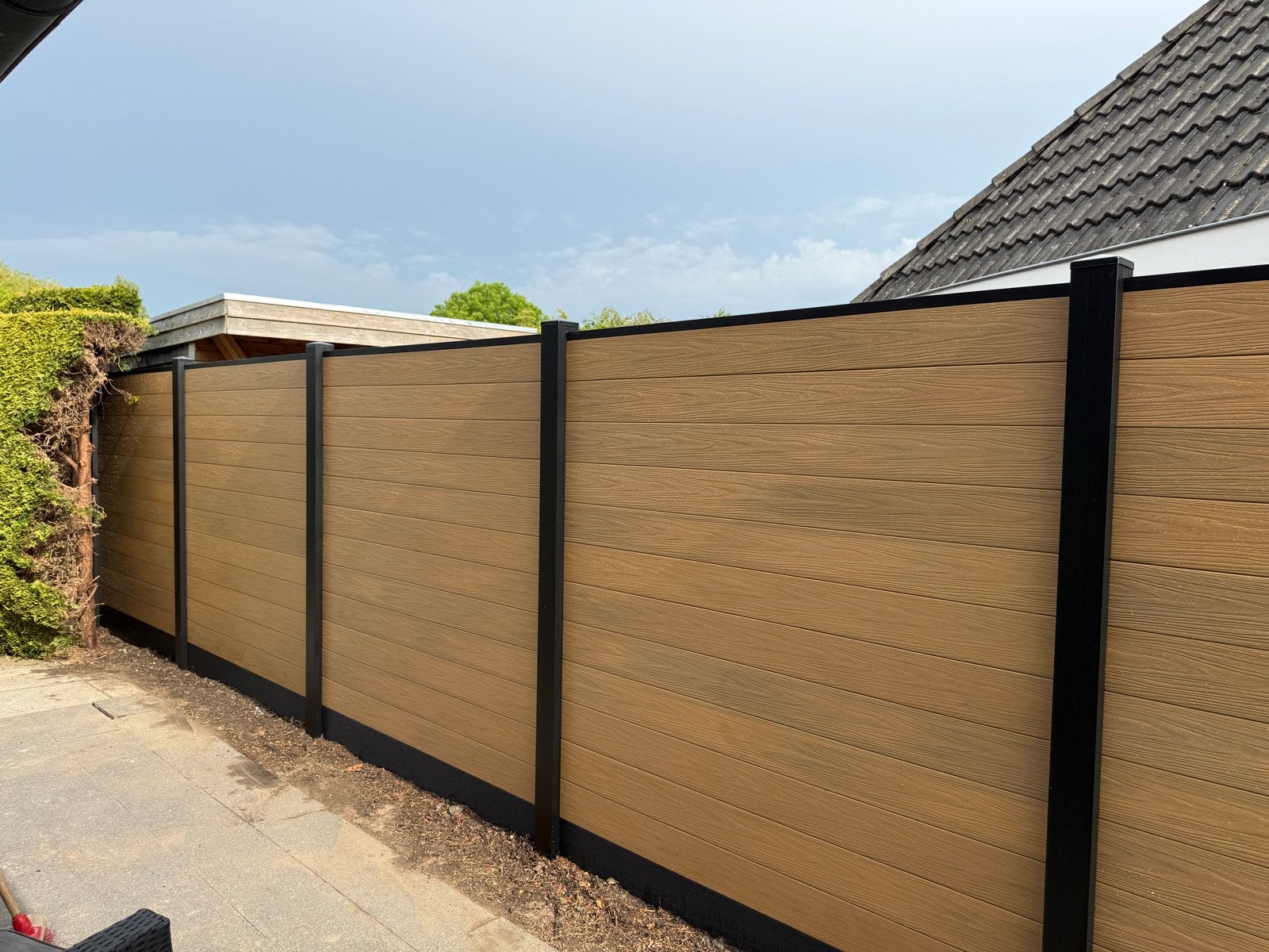 Moderne composiet schutting - Duurzaam en onderhoudsvrij, Tuin en Terras, Schuttingen, Zo goed als nieuw, Kunststof, 1 tot 2 meter