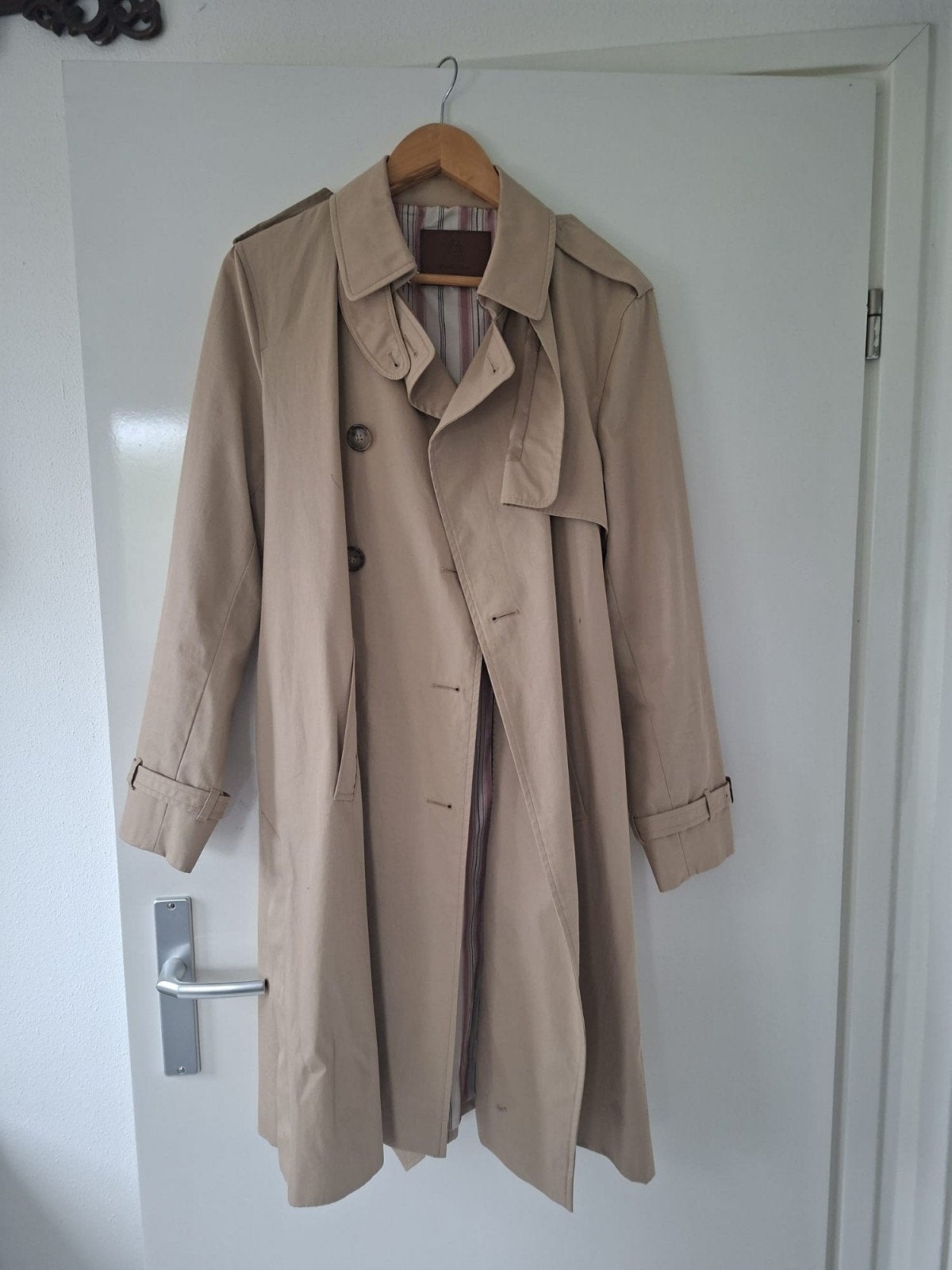 Massimo Dutti Trenchcoat Maat XL - Nieuw, Kleding | Heren, Ophalen, Beige, Massimo Dutti, Maat 56/58 (XL)