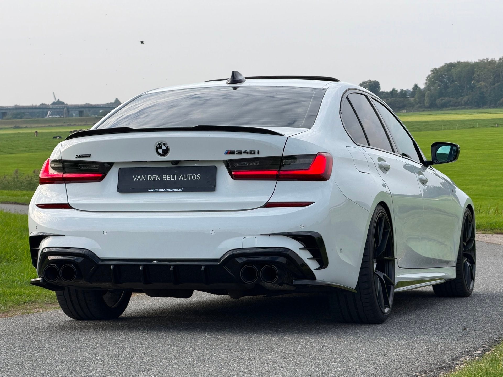 BMW 3-serie M340i xDrive |Pano |Head-up |Downpipe |Laserligh, Auto's, Euro 6, Wit, Bedrijf, Vierwielaandrijving