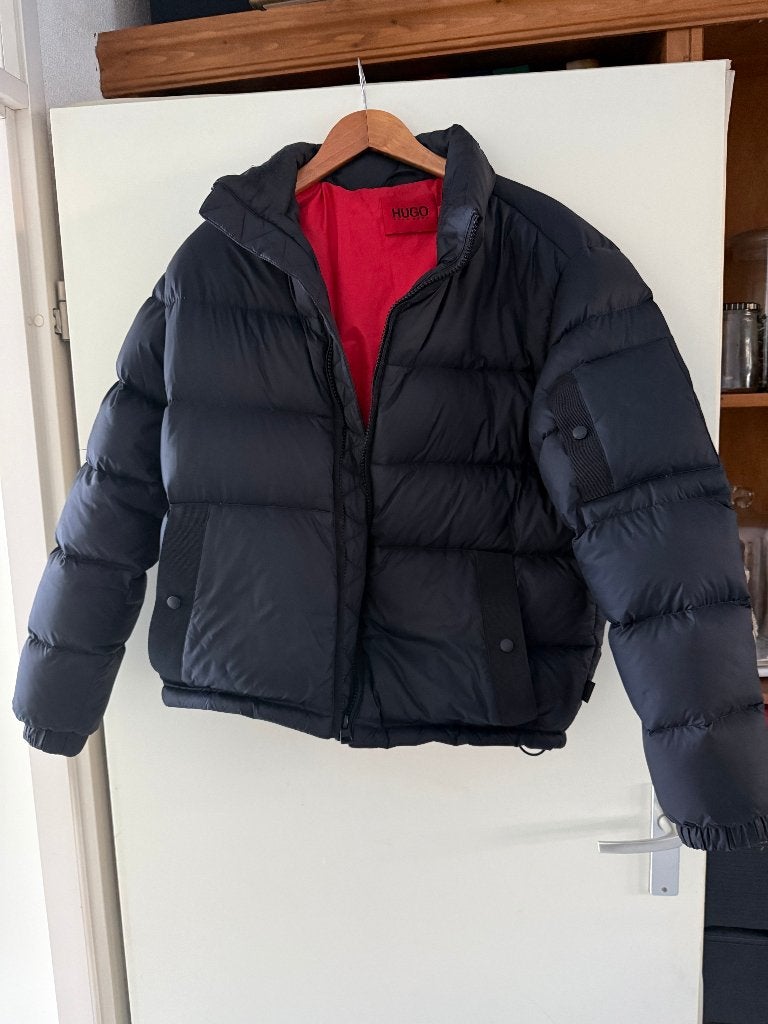 Hugo Boss winterjas maat M z.g.a.n., Kleding | Heren, Jassen | Winter, Maat 48/50 (M), Zwart, Ophalen of Verzenden, Zo goed als nieuw