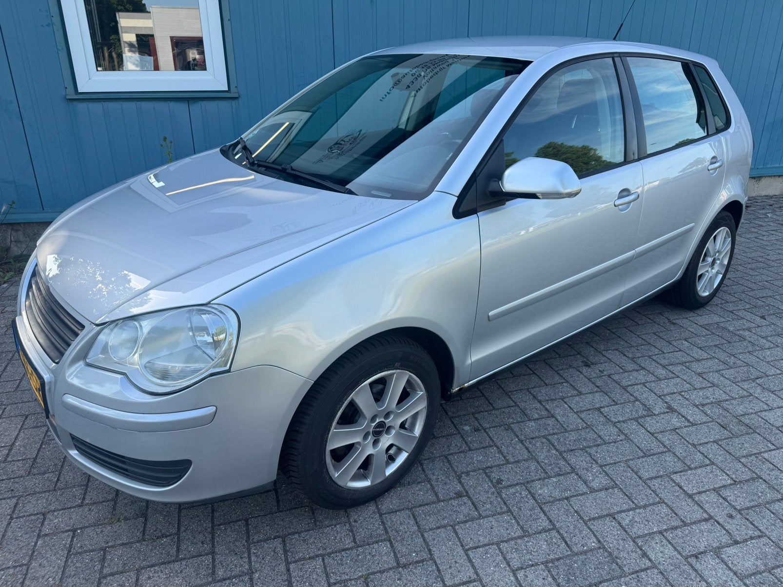 Volkswagen polo 2005 Grijs, Auto's, Voorwielaandrijving, 540 kg, 1198 cc, Bedrijf