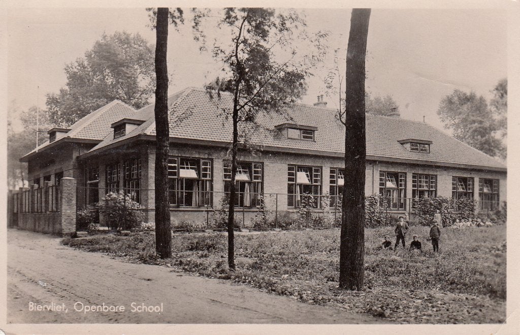 Biervliet   -   Openbare School  ,   1951            =0005=, Ophalen of Verzenden, 1940 tot 1960, Gelopen, Zeeland