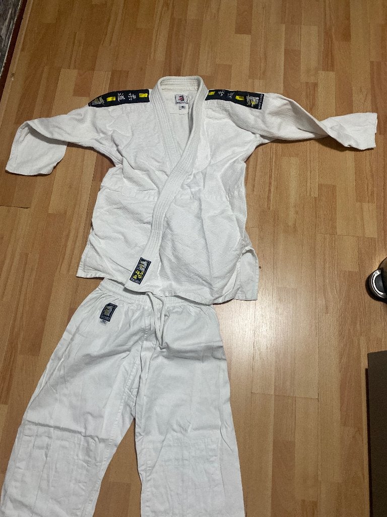 Judo pak, Sport en Fitness, Vechtsporten en Zelfverdediging, Judo, Zo goed als nieuw, Vechtsportkleding, Maat M
