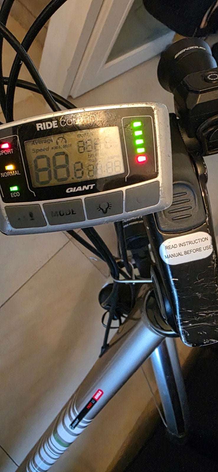 Giant Twist Ride Control display - valt uit na 5 seconden, Fietsen en Brommers, Elektrische fietsen, Ophalen of Verzenden, Gebruikt