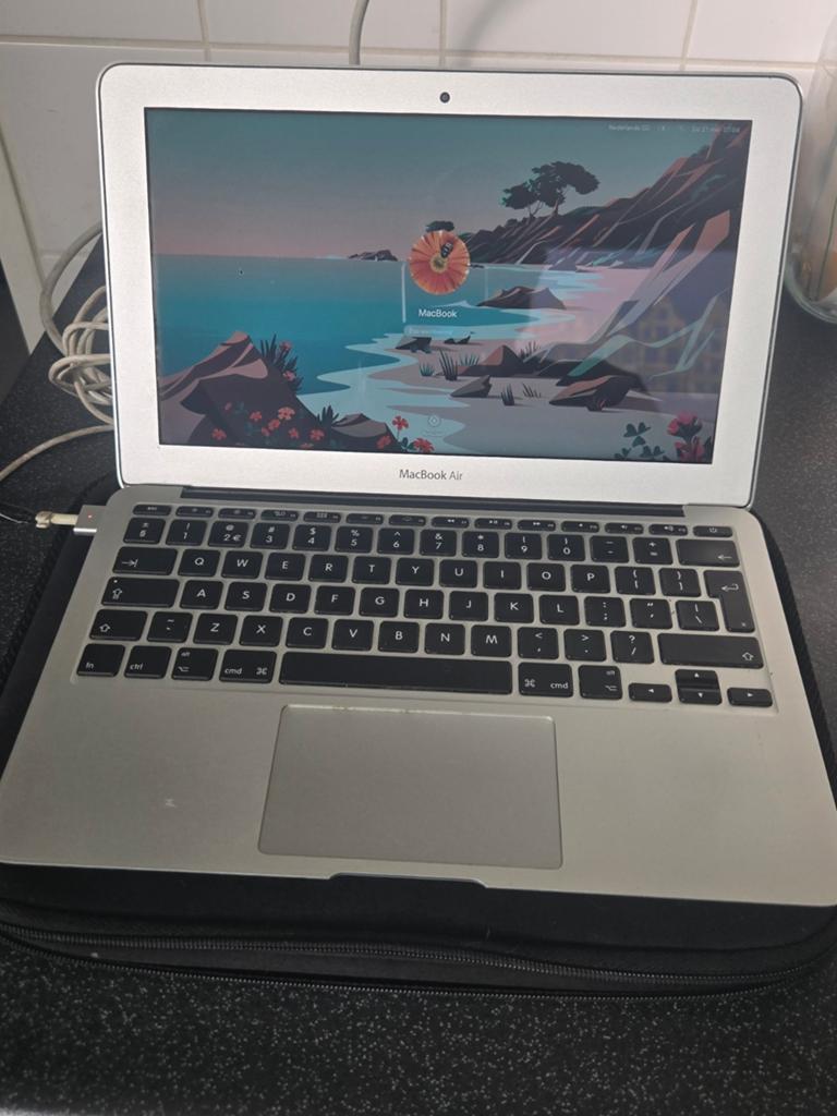 Apple MacBook Air 2015 - 11 inch, 4GB RAM, 128GB SSD, Computers en Software, Apple Macbooks, Gebruikt, MacBook Air, 11 inch, Minder dan 2 Ghz