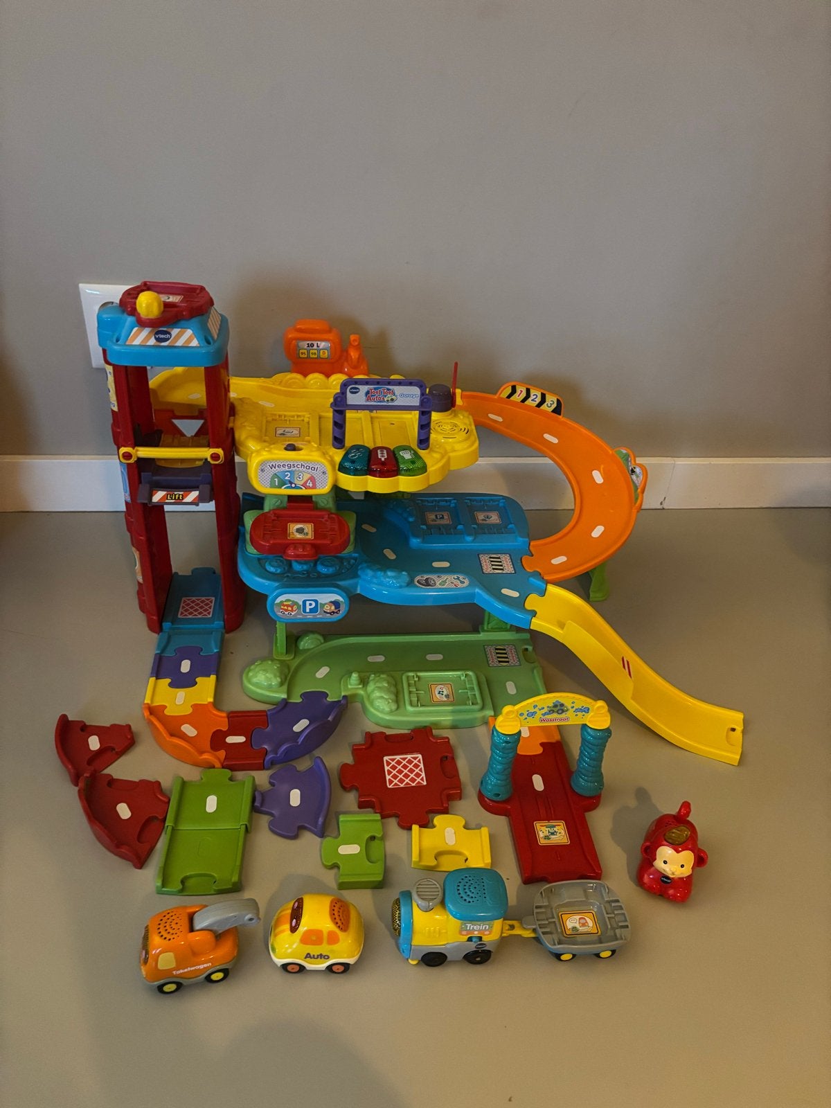 VTech Toet Toet Auto's Garage met extra onderdelen, Ophalen, Gebruikt