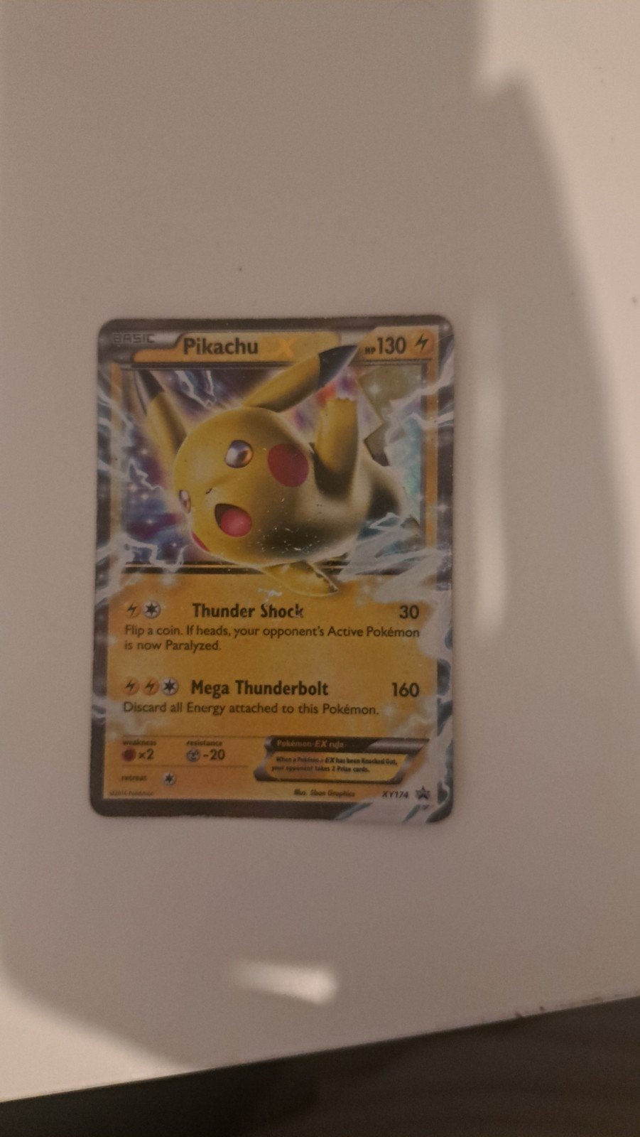 Pikachu XY174 Pokémon Kaart - Basic HP130, Ophalen of Verzenden, Zo goed als nieuw, Losse kaart