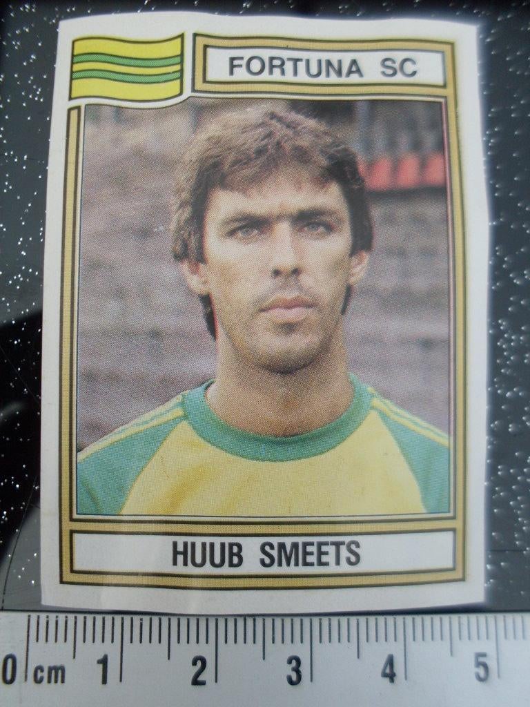 panini sticker voetbal 83 fortuna sc Huub Smeets nr 92, Verzamelen, Sportartikelen en Voetbal, Zo goed als nieuw, Poster, Plaatje of Sticker