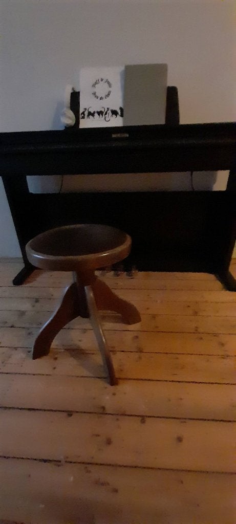 Zwart digitaal piano met krukje, Muziek en Instrumenten, Ophalen, Gebruikt, Zwart, Digitaal