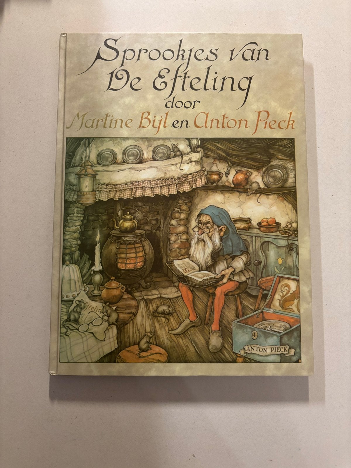 Sprookjes van De Efteling door Martine Bijl en Anton Pieck, Boeken, Ophalen of Verzenden, Gelezen