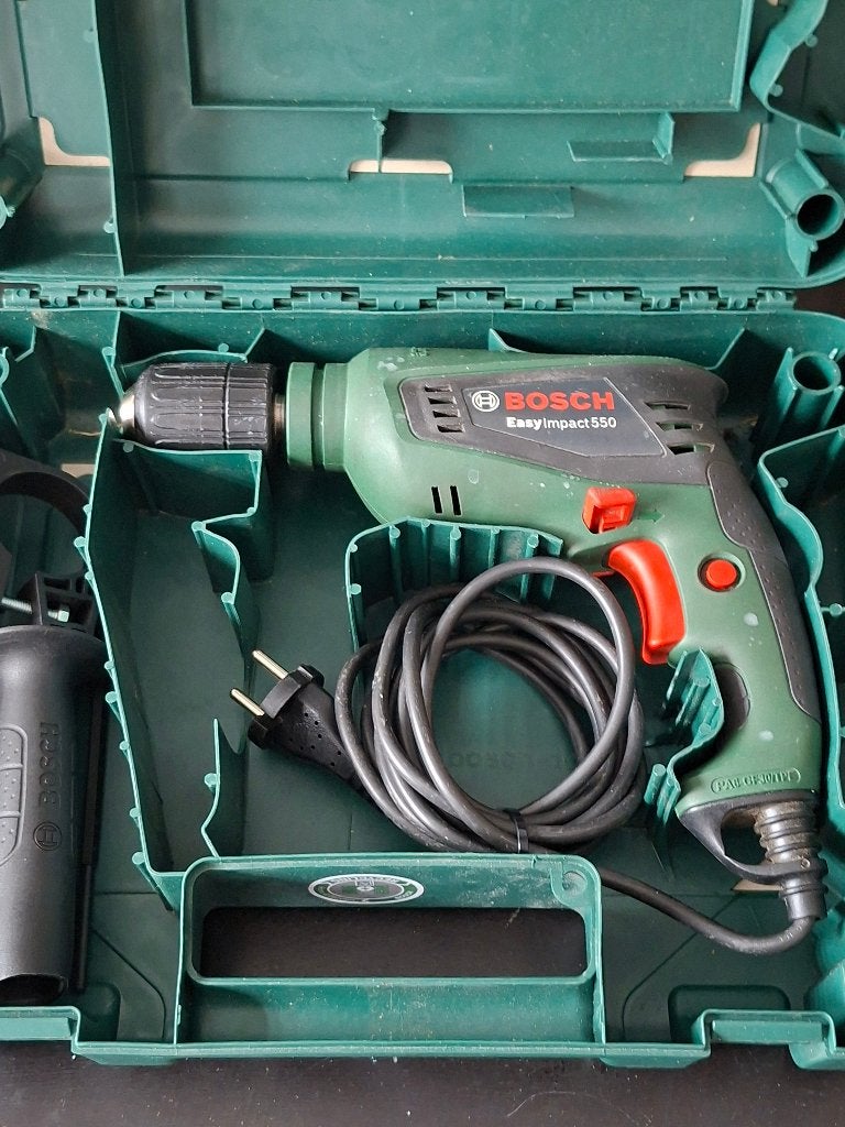 Ongebruikte Bosch klopboormachine, 550 watt, Doe-het-zelf en Verbouw, Gereedschap | Boormachines, Ophalen, Klopboormechanisme