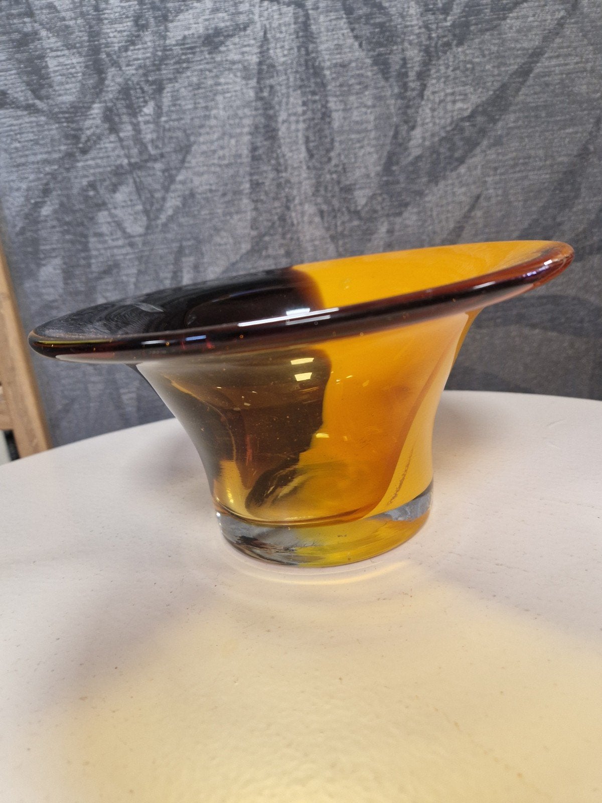 Schaal Bernard Heese, amberkleurig glas, Ophalen of Verzenden