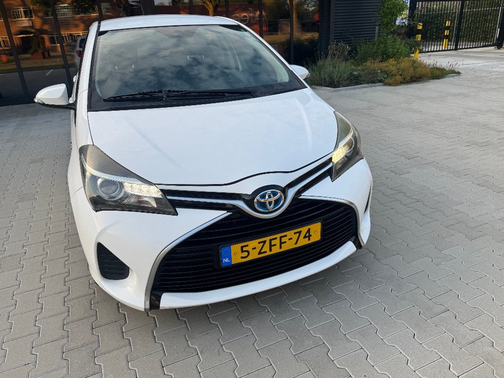 Toyota Yaris 1.5 Hybrid Automaat Airco| Camera| Cruise| Navi, Auto's, 74 pk, 4 cilinders, Origineel Nederlands, Onderhoudsboekje