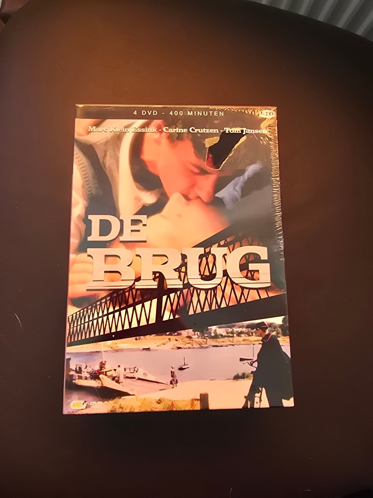 De Brug – Complete KRO Serie – 4 DVD – NIEUW & GESEALD, Inclusief doosje, Drama, Nieuw in verpakking, Vanaf 12 jaar