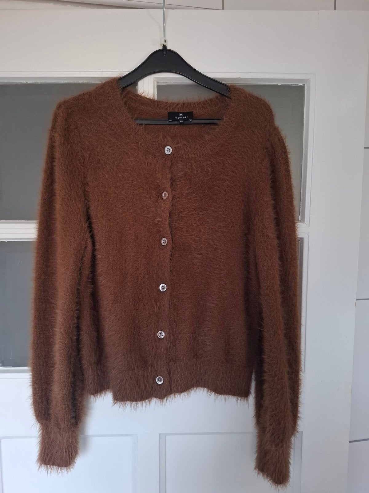 MONARI Fluffy Kort Bruin Vestje Maat 40, Maat 38/40 (M), MONARI, Bruin, Ophalen of Verzenden
