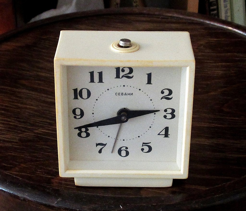 Vintage Sevani Sovjet mechanische wekker, USSR de '70 jaren., Ophalen of Verzenden