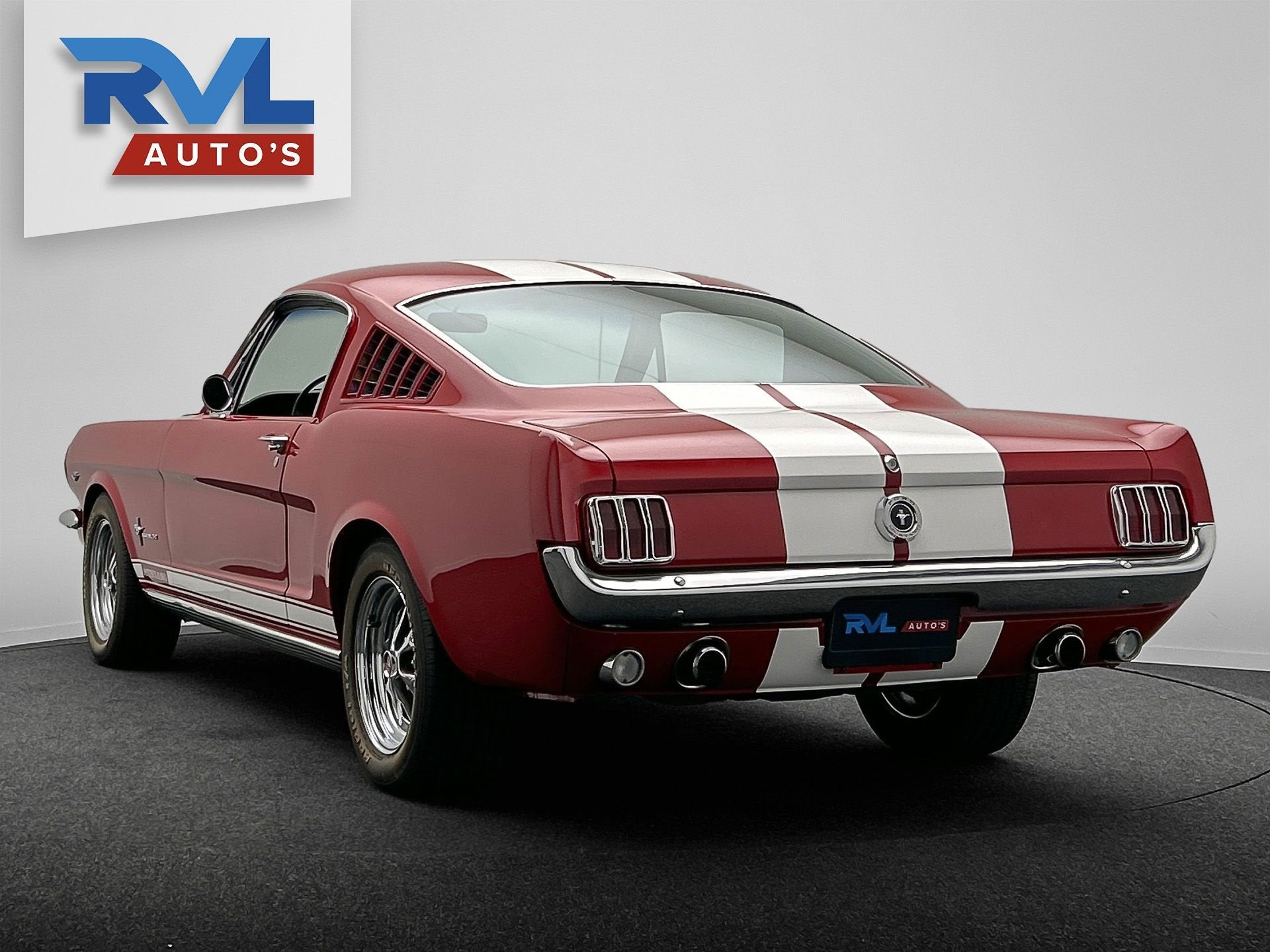 Ford USA Mustang 289 CI 1965 Fastback C-Code *Gerestaureerd*, Auto's, Lederen bekleding, Achterwielaandrijving, Zwart, 4 stoelen