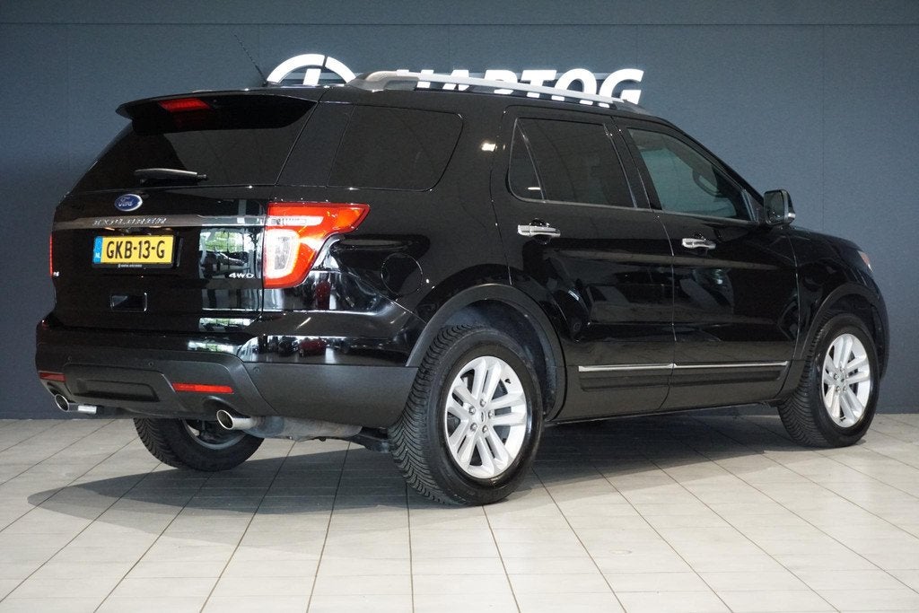 Ford Explorer XLT V6 294PK *7-PERSOONS* + CAMERA, Auto's, Ford, Automaat, Euro 5, 2069 kg, Zwart