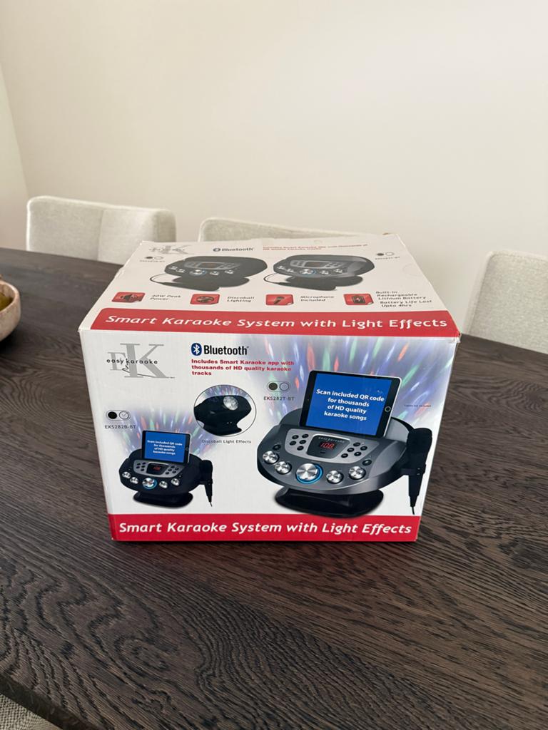 Easy Karaoke Smart Karaoke Systeem met Lichteffecten, Ophalen, Zo goed als nieuw, Complete set