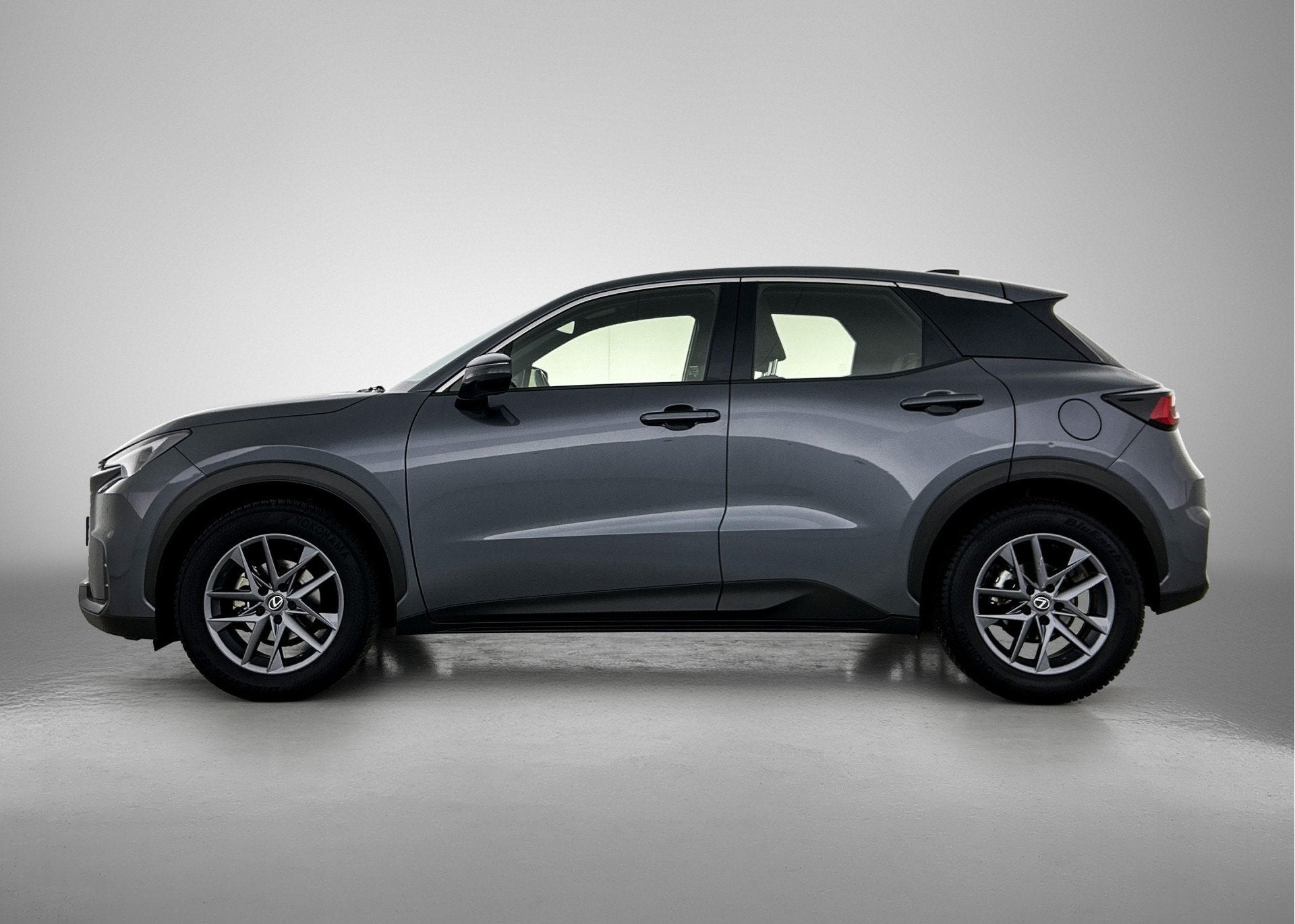 Lexus LBX 2WD | Parkeersensoren | Lexus Link + | Adaptive Cr, Auto's, Gebruikt, Bedrijf, 650 kg, Grijs