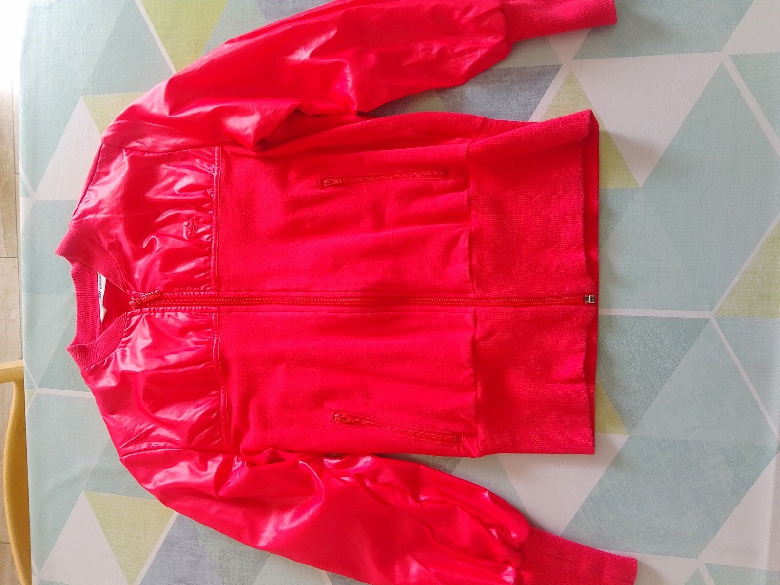 Adidas rood jack met glanzende mouwen maat S, Adidas, Ophalen of Verzenden, Zo goed als nieuw, Maat 36 (S)